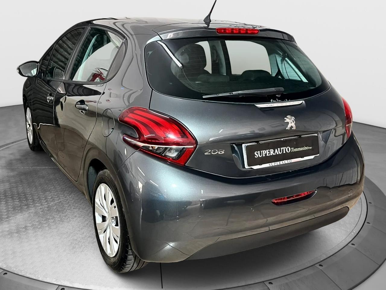 Peugeot 208 1.4 HDi 68 CV 5 porte Allure