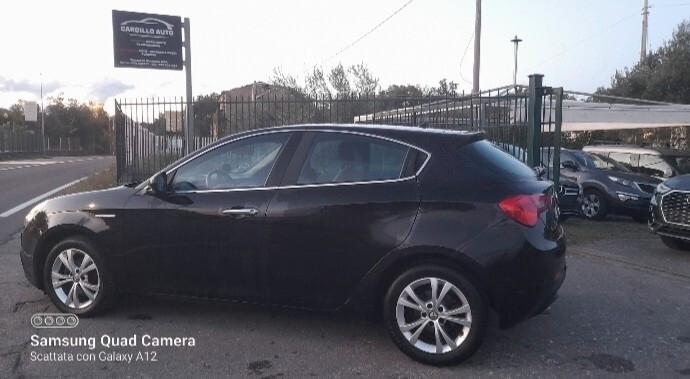 Alfa Romeo Giulietta 1.6 JTDm-2 105 CV Distinctive