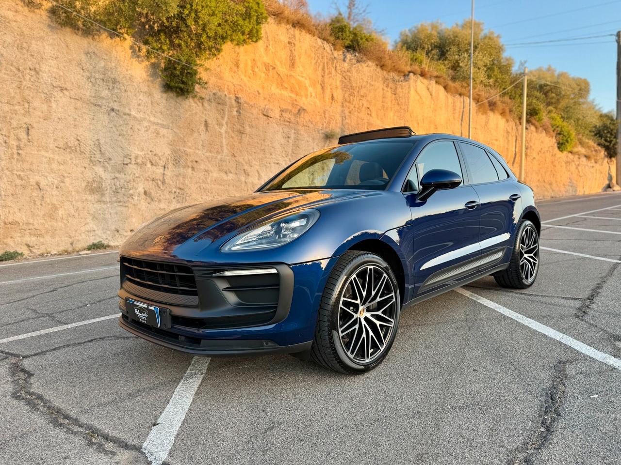 Porsche MACAN/2.0 265 CV/21"/TETTO/FARI PDLS