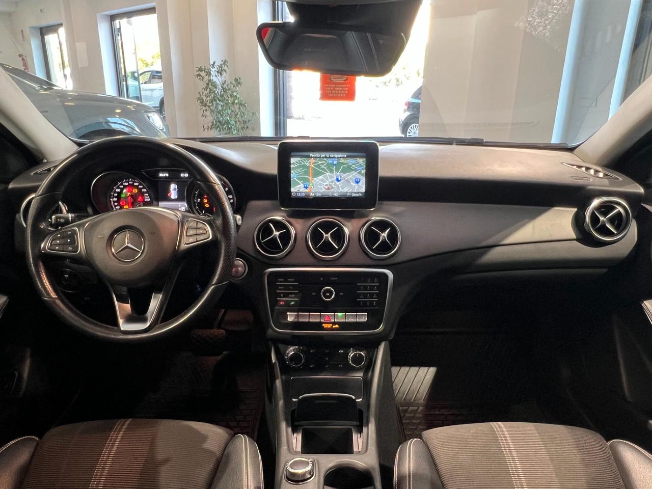 Mercedes-benz GLA 200 d Automatic Sport