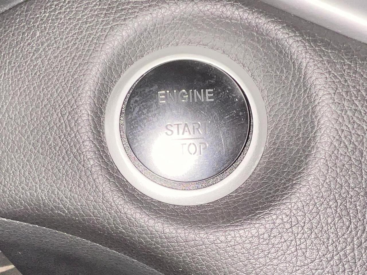 Mercedes-benz CLA 200 d Premium 80000 KM