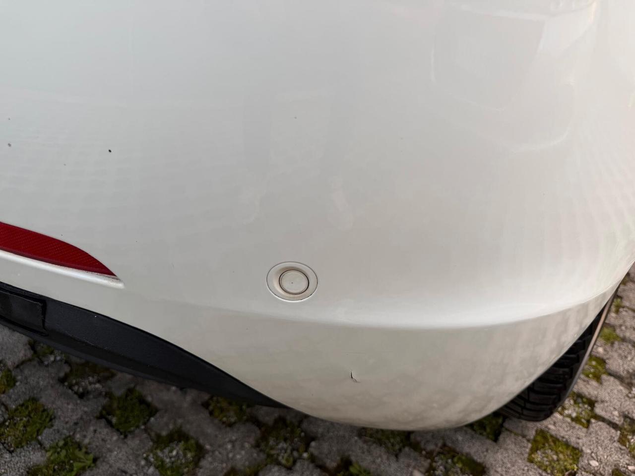 Alfa Romeo Giulietta 1.6 JTDm-2 105 CV Distinctive-2010