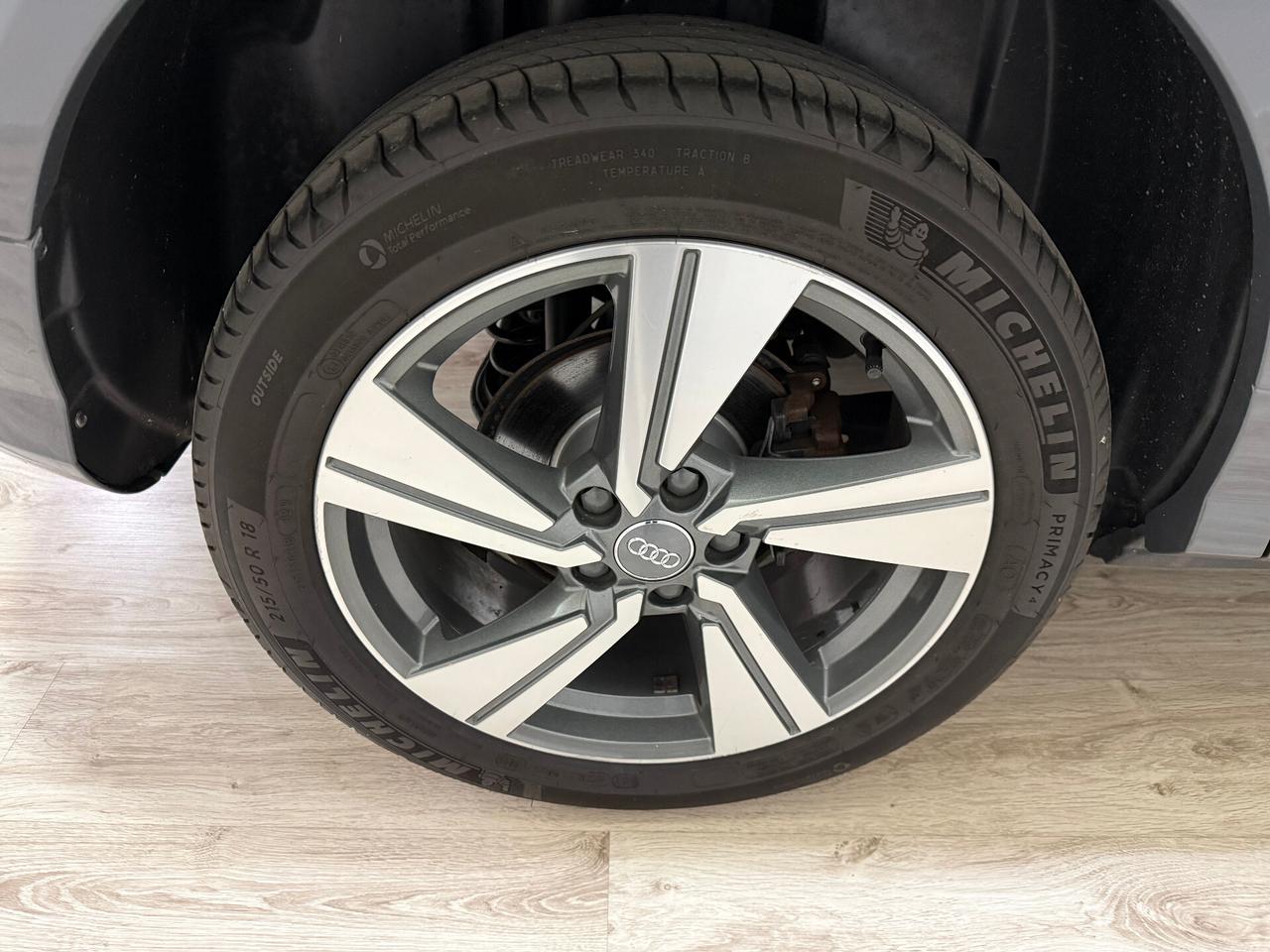 Audi Q2 35 TDI quattro S tronic Blak Edition Tetto Sky Open