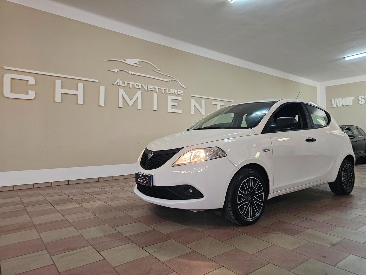 Lancia Ypsilon 1.2 69 CV 5 porte Gold