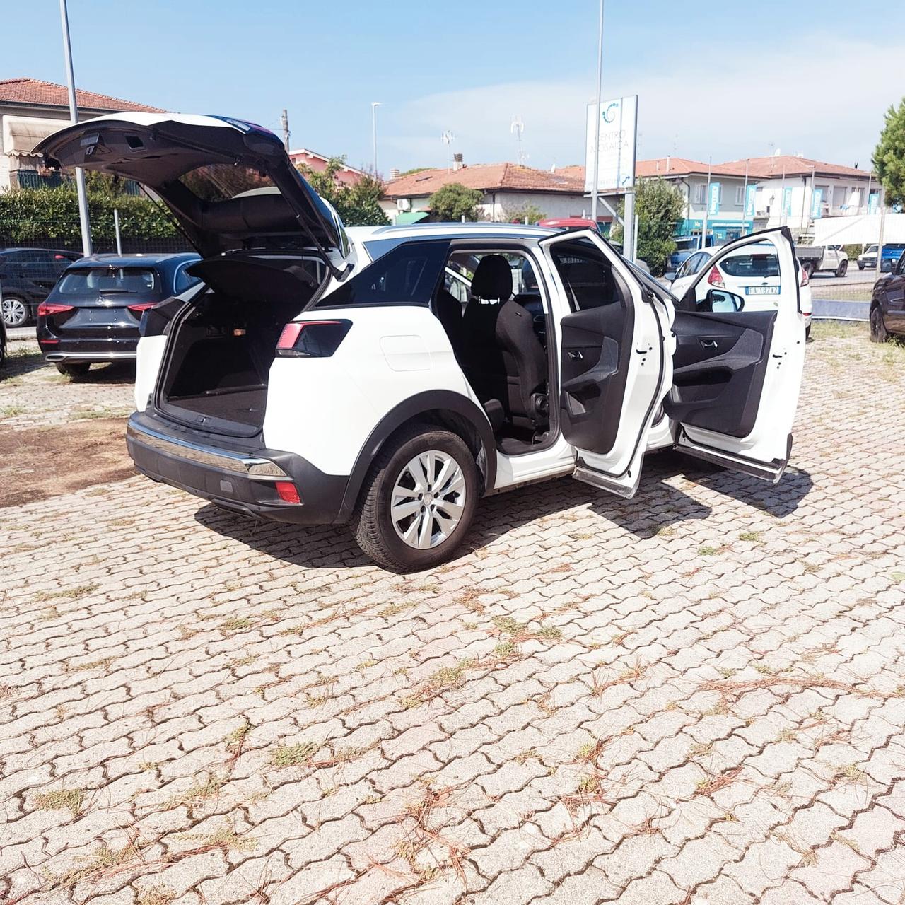 Peugeot 3008 BlueHDi 130 S&S Allure
