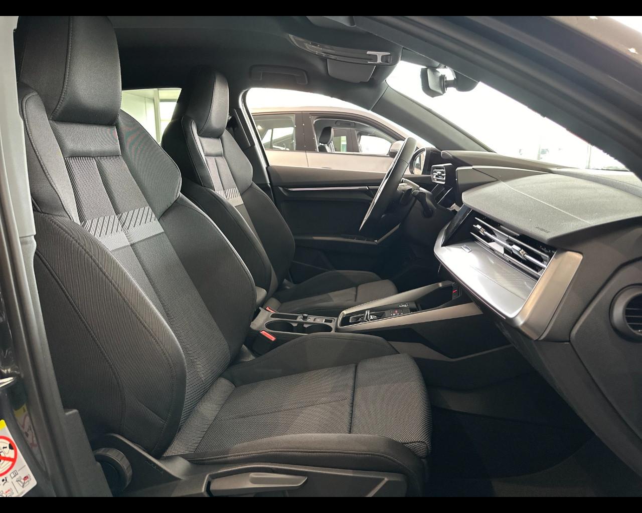 AUDI A3 SPORTBACK 45 TFSIe S-TRONIC S-LINE EDITION
