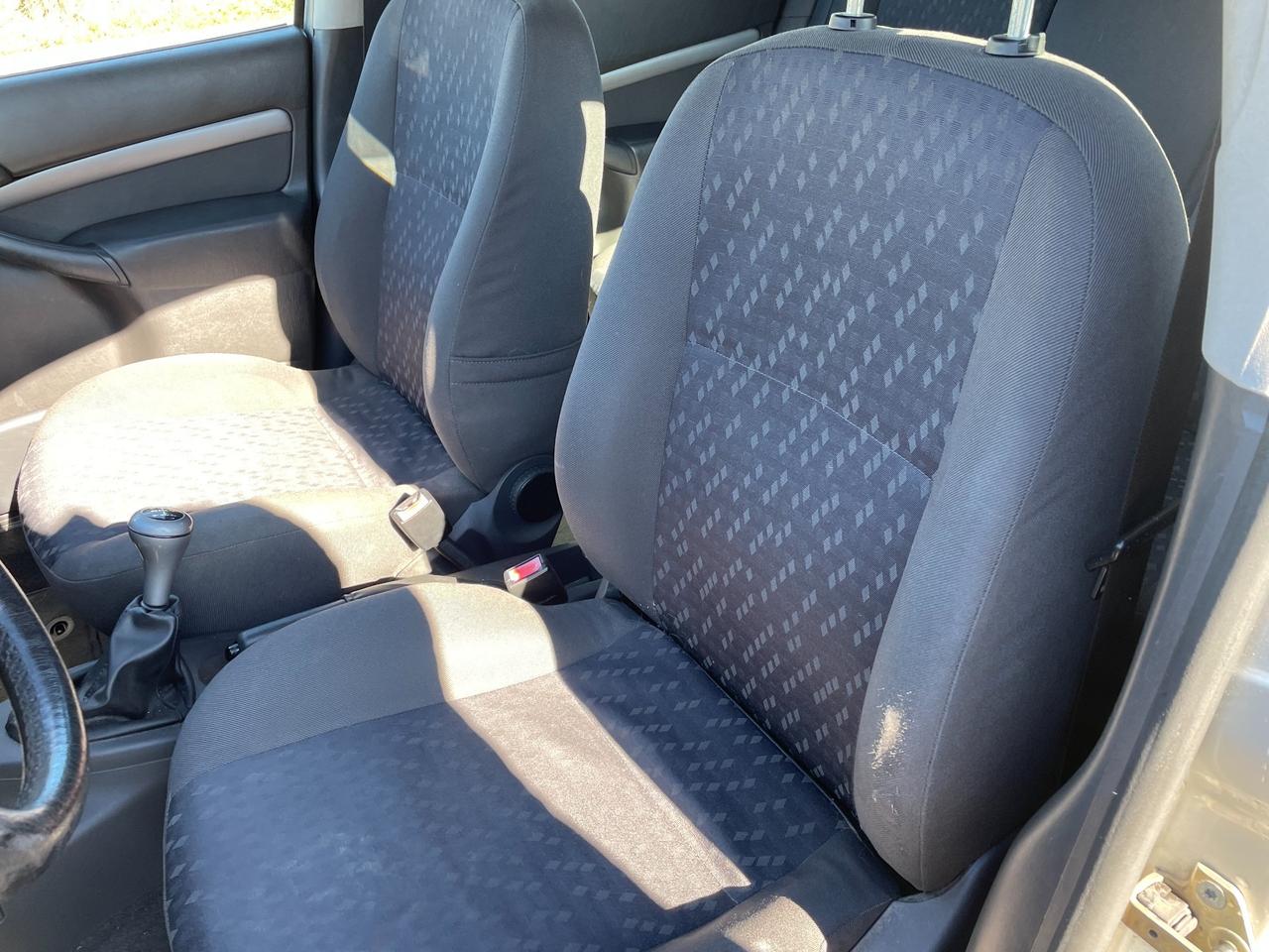 Ford Focus 1.6i 16V cat 5p. Ghia