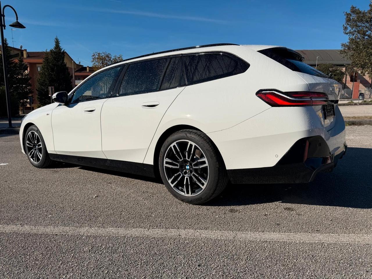 BMW 520 D XDRIVE 48V/MSPORT/CERCHI 18/VETRI PRIV/FARI LED/NEW MODEL/PRONTA CONSEGNA !!