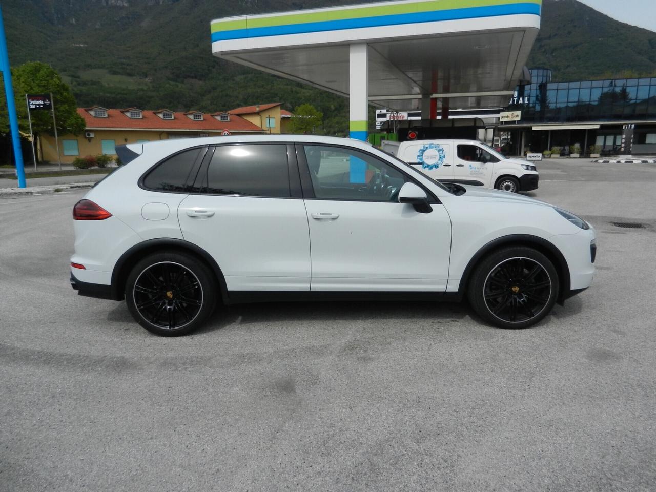 Porsche Cayenne 3.0 Diesel 250cv