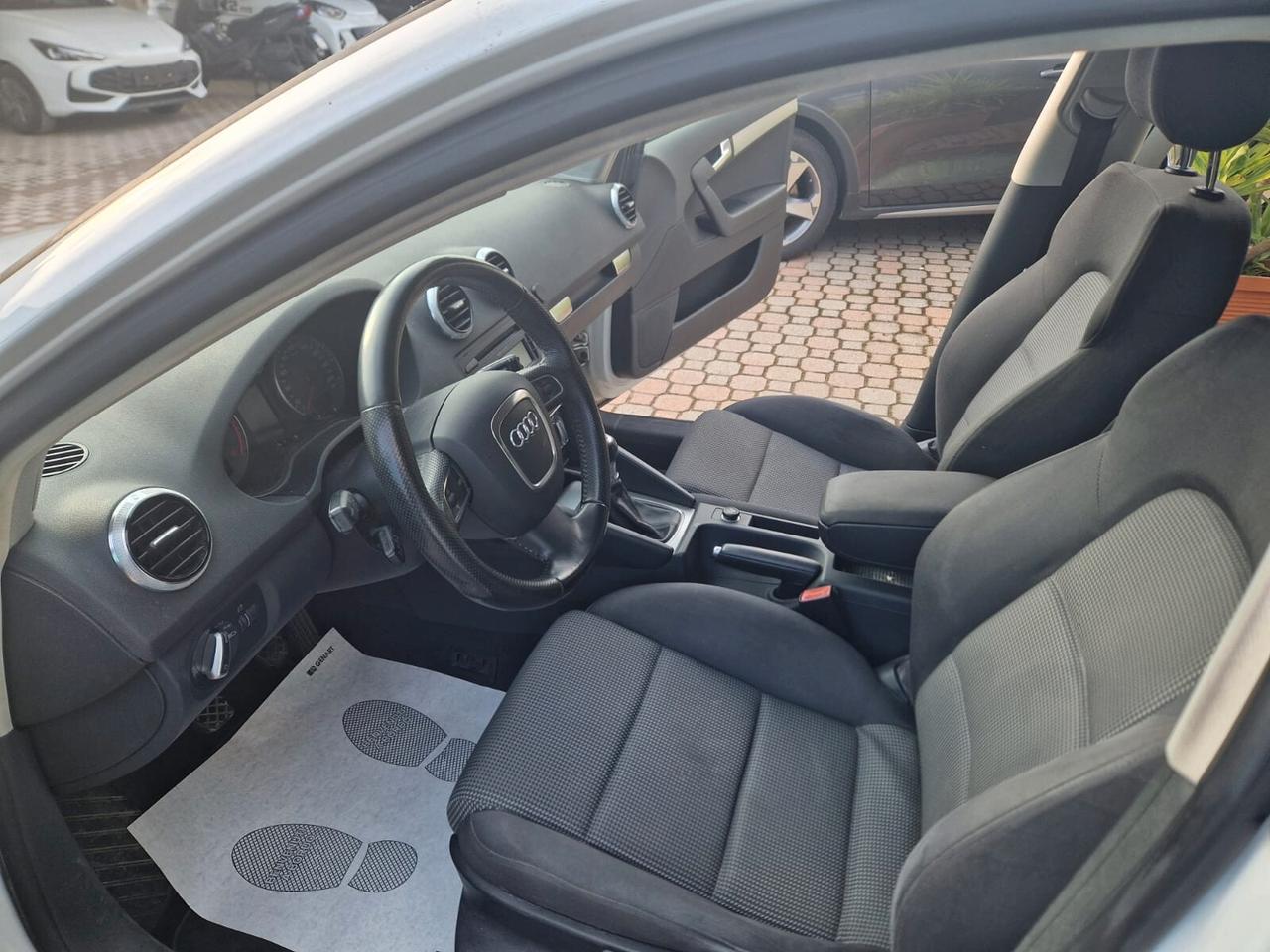 Audi A3 SPB 1.6 TDI 105 CV CR Ambition OK NEO PATENTATI