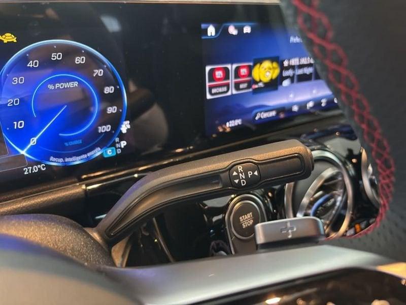 Mercedes-Benz EQA 300 4MATIC AMG Line Advanced