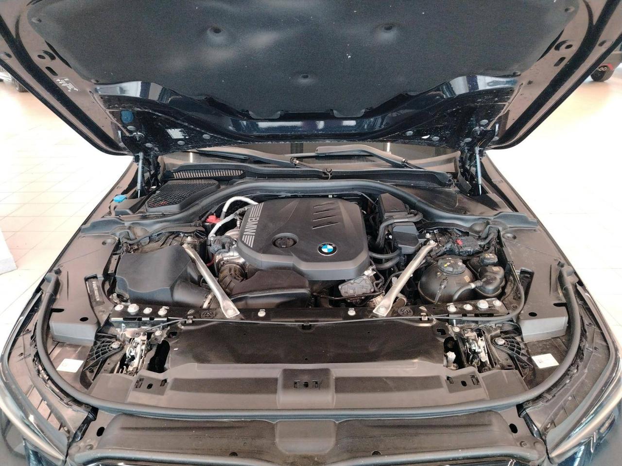 BMW Serie 5 520d xDrive 48V MSport Pro