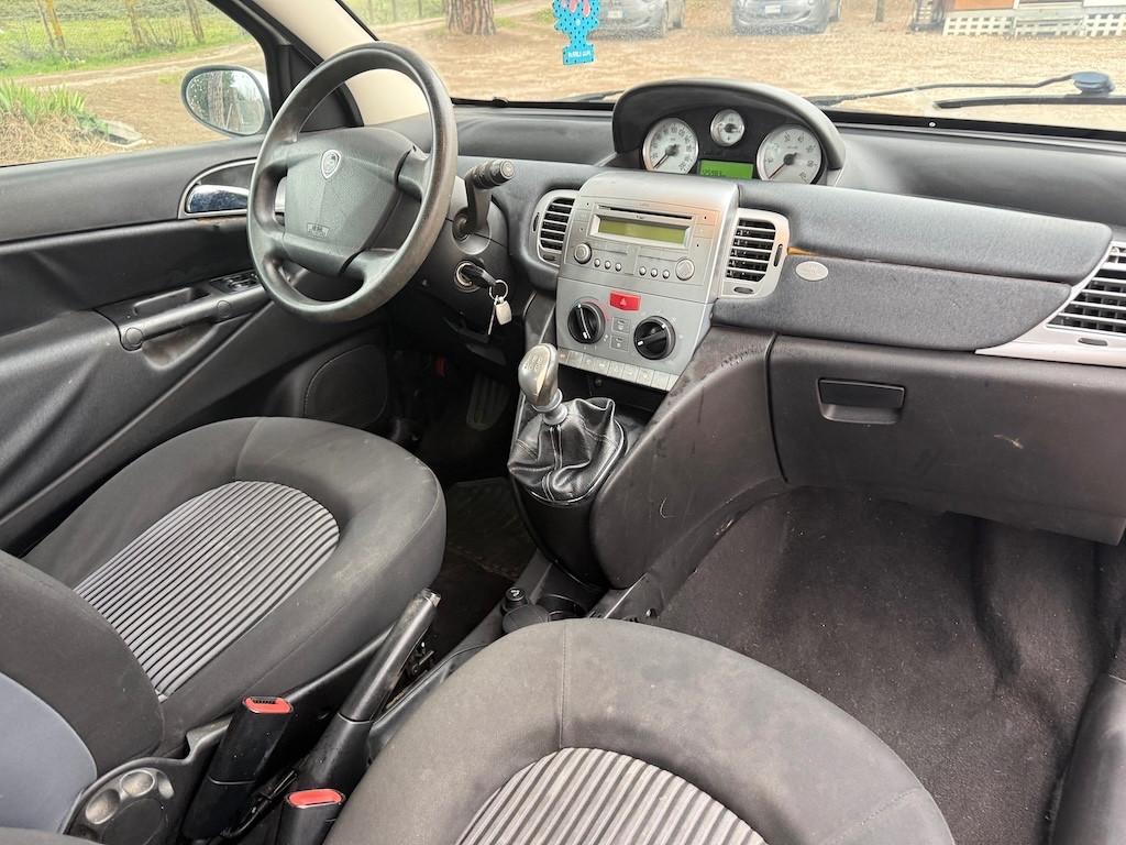 Lancia Ypsilon 1.2 Argento