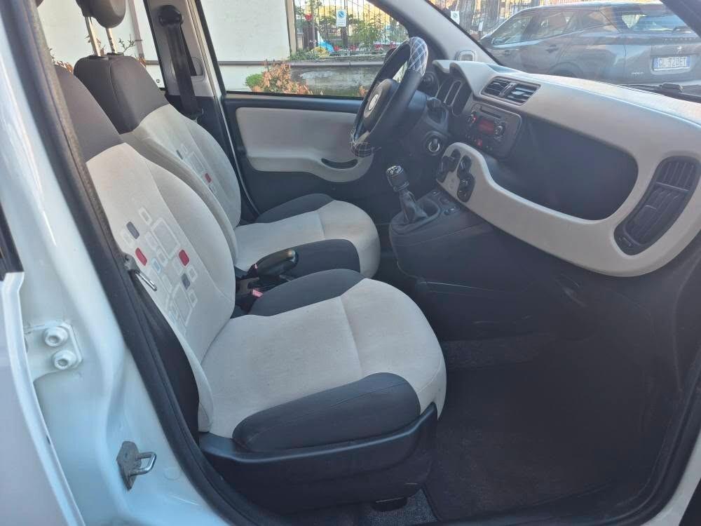 Fiat Panda 1.2 Lounge PARI AL NUOVO-------