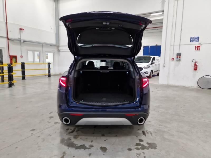 Alfa Romeo Stelvio 2.2 Turbo Business Q4 AT8