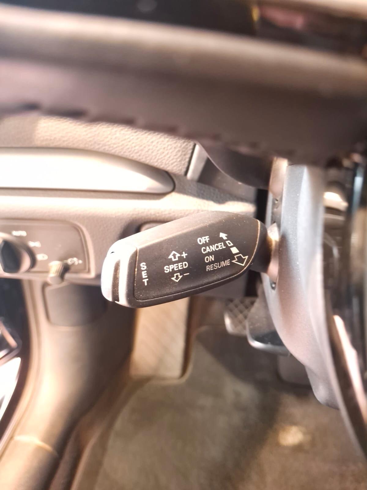Audi A3 Sedan 2.0 TDI clean diesel quattro Attraction