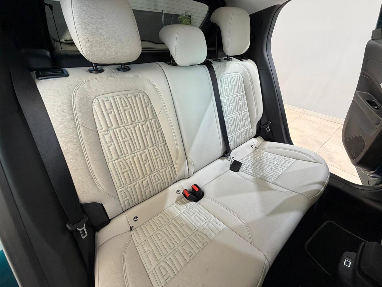 Fiat 600 Hybrid 100 CV DCT MHEV La Prima