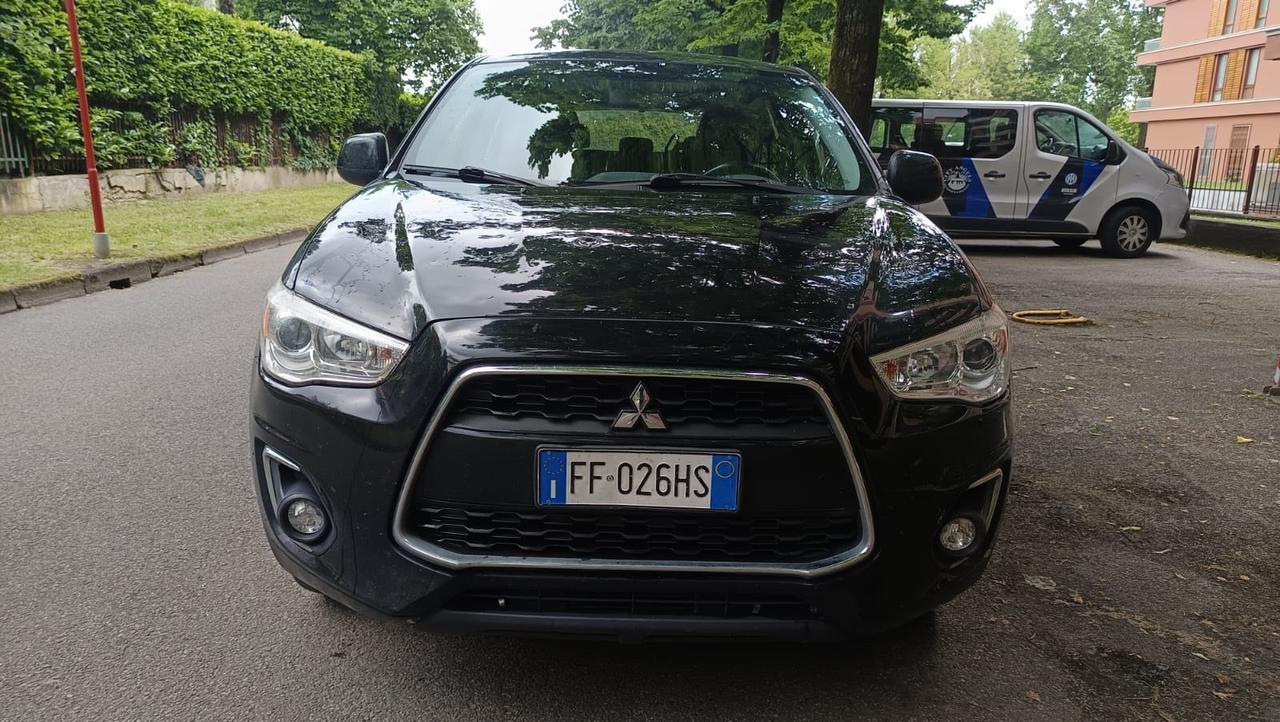 Mitsubishi ASX 1.6 DI-D 114 CV 4WD Instyle Panoramic