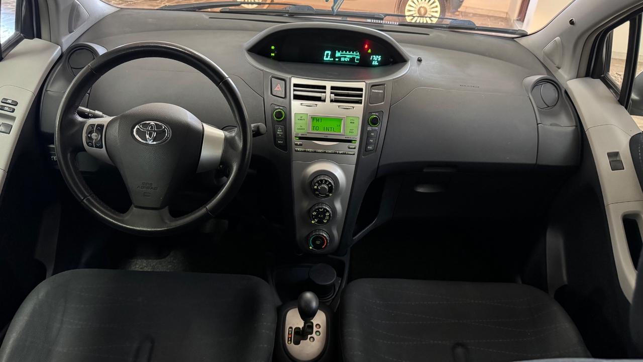 Toyota Yaris 1.3 5 porte M-MT -98.000 km