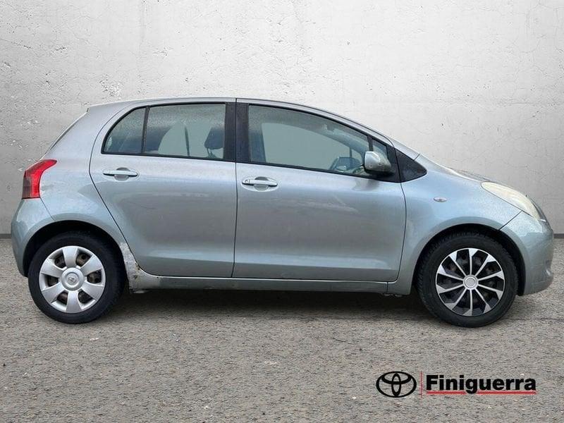 Toyota Yaris 5p 1.3 Sol m-mt