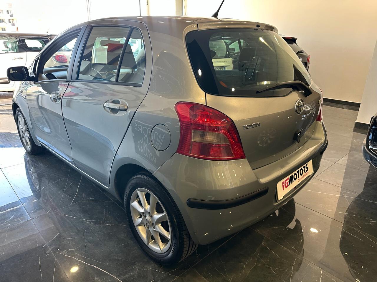 Toyota Yaris 1.4 D-4D 5 porte Sol