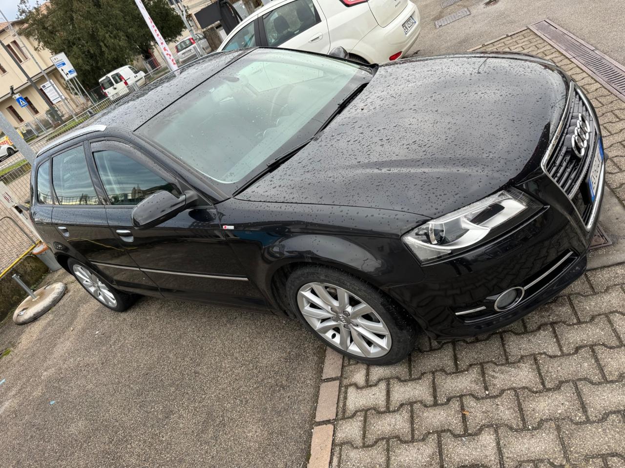 Audi A3 1.6 TDI 105 CV CR Ambition