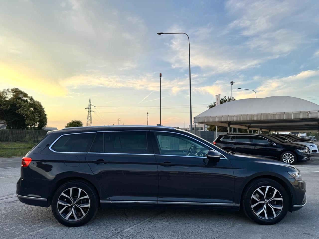 VOLKSWAGEN PASSAT 2.0 Tdi Evo EXECUTIVE - Led 17