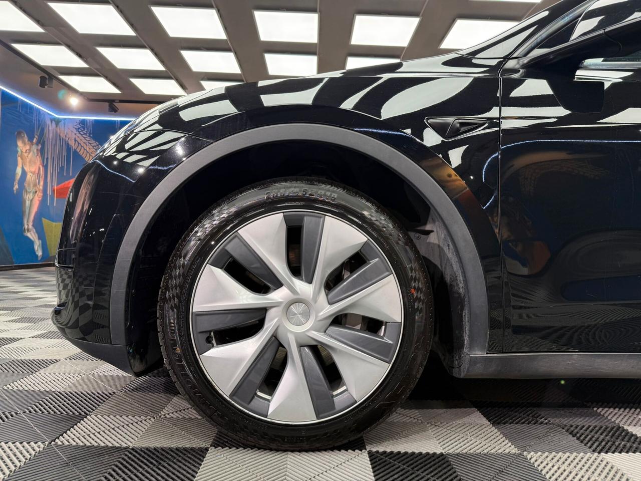 Tesla Model Y RWD (995)