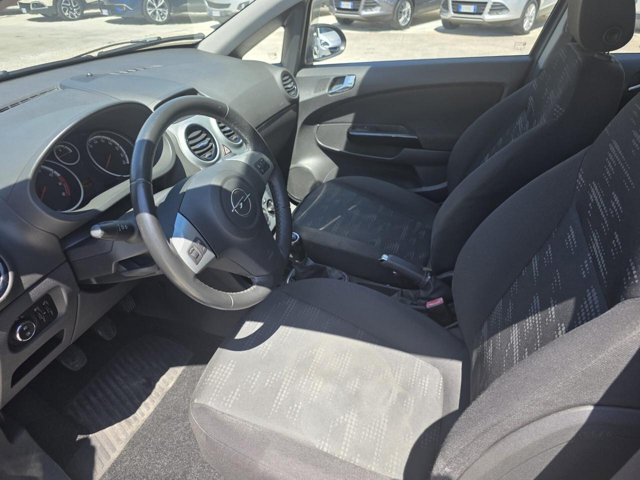 Opel Corsa 1.2 5 porte Elective