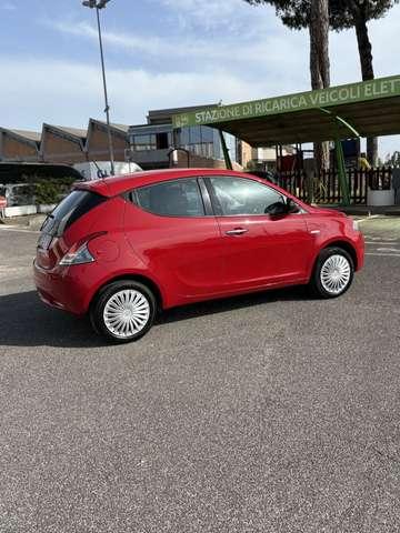 Lancia Ypsilon 1.2 69 CV 5 porte Gold