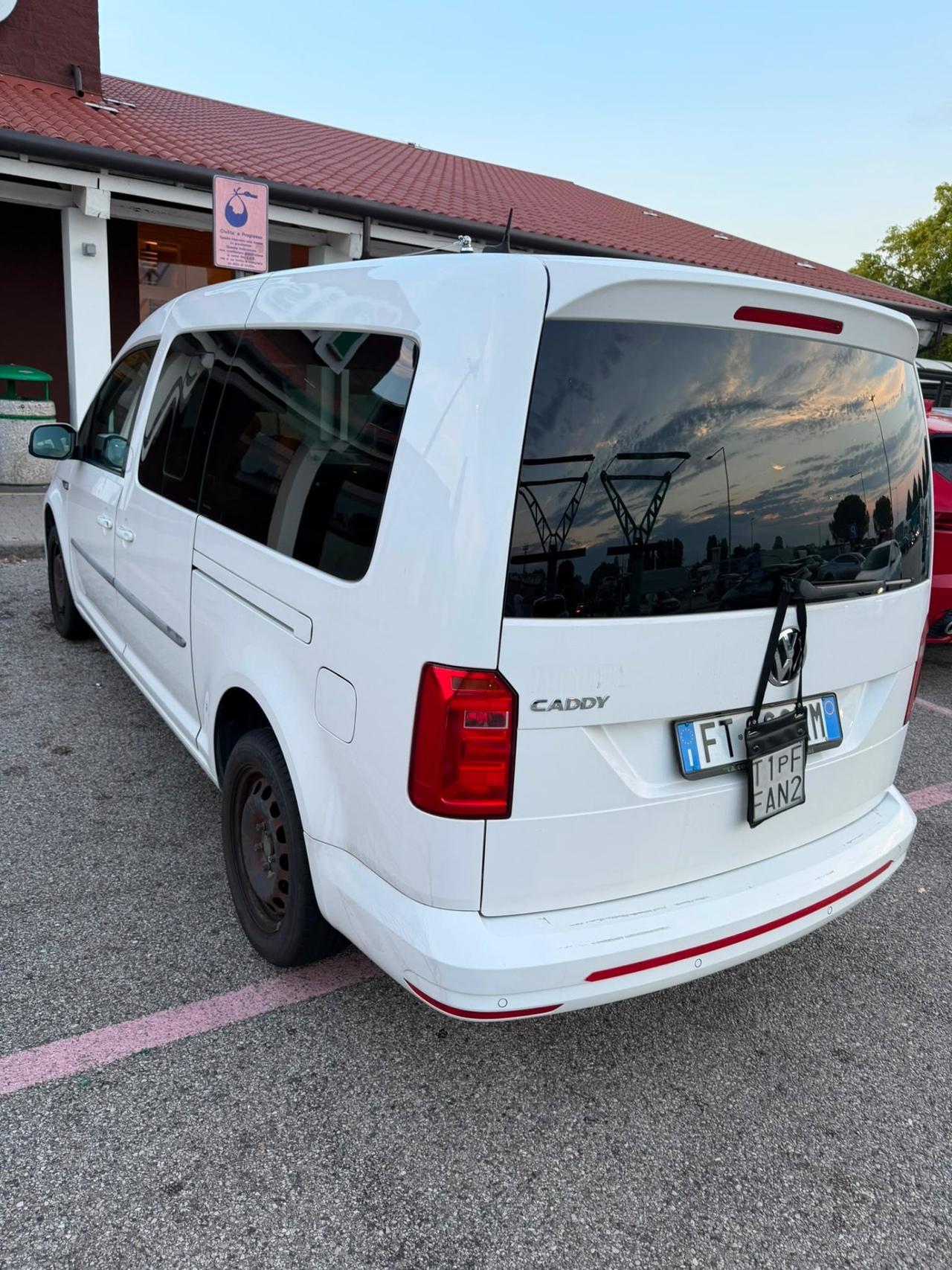Volkswagen Caddy Maxi 7 posti 2.0 TDI PREZZO 11.990€