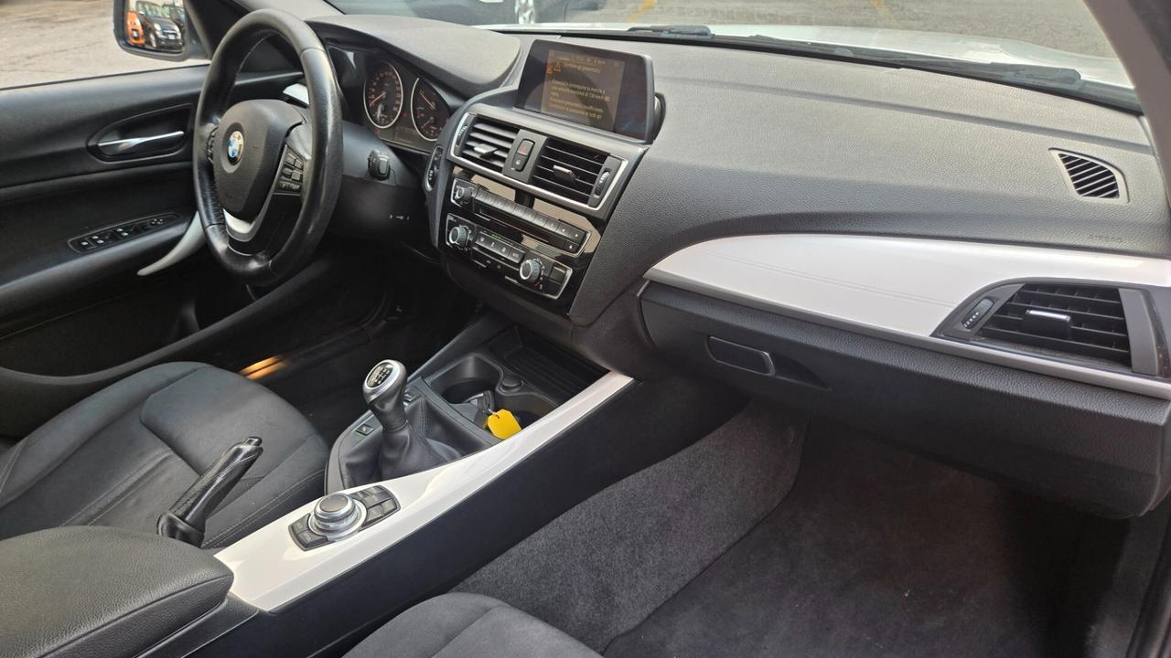 Bmw 116 116d 5p. Urban