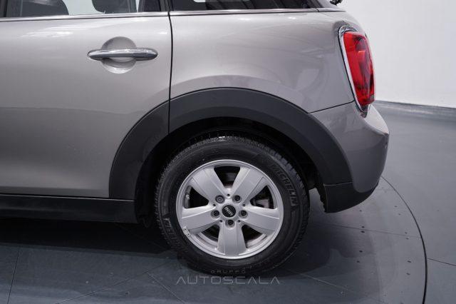 MINI Cooper D 1.5 116cv Automatica Business 5 porte