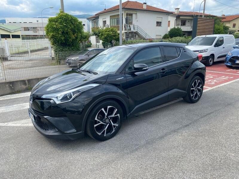 Toyota C-HR 1.8 Hybrid E-CVT Trend