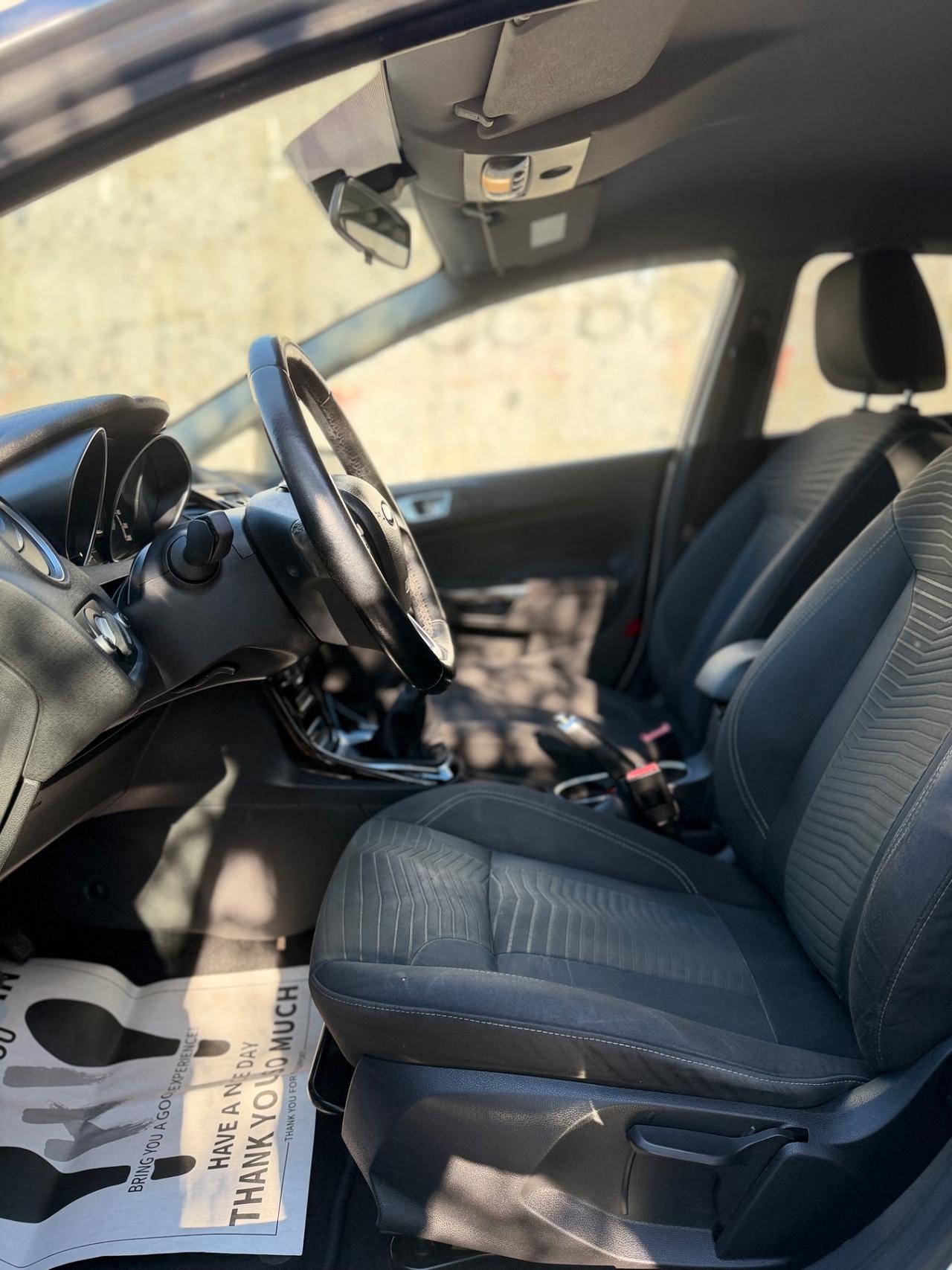 Ford Fiesta 1.0 80CV 5 porte Titanium OK NEOPATENTATI