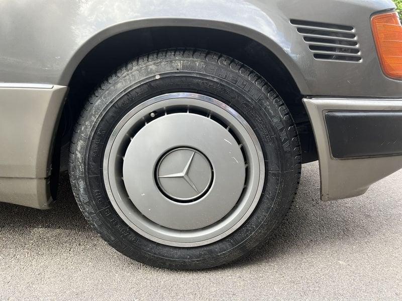 Mercedes-Benz Serie 200-320 250 E Turbo Diesel UNICO PROPRIETARIO