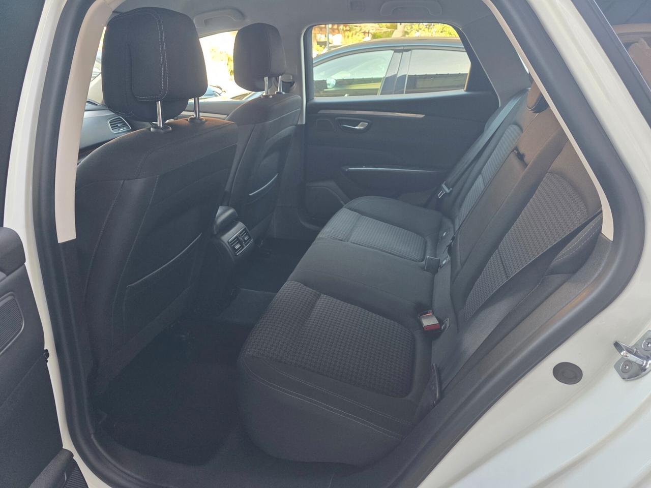 Renault Talisman Sporter Blue dCi 160 CV EDC Business