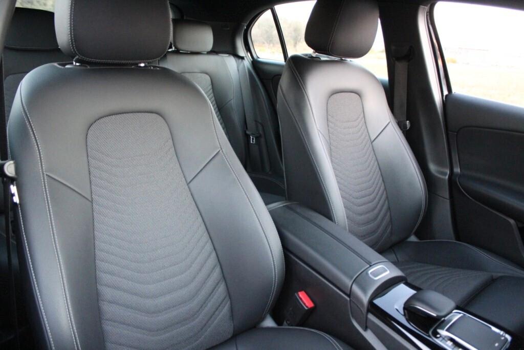 MERCEDES Classe A 180 d *SOLI 40.000 KM *CARPLAY