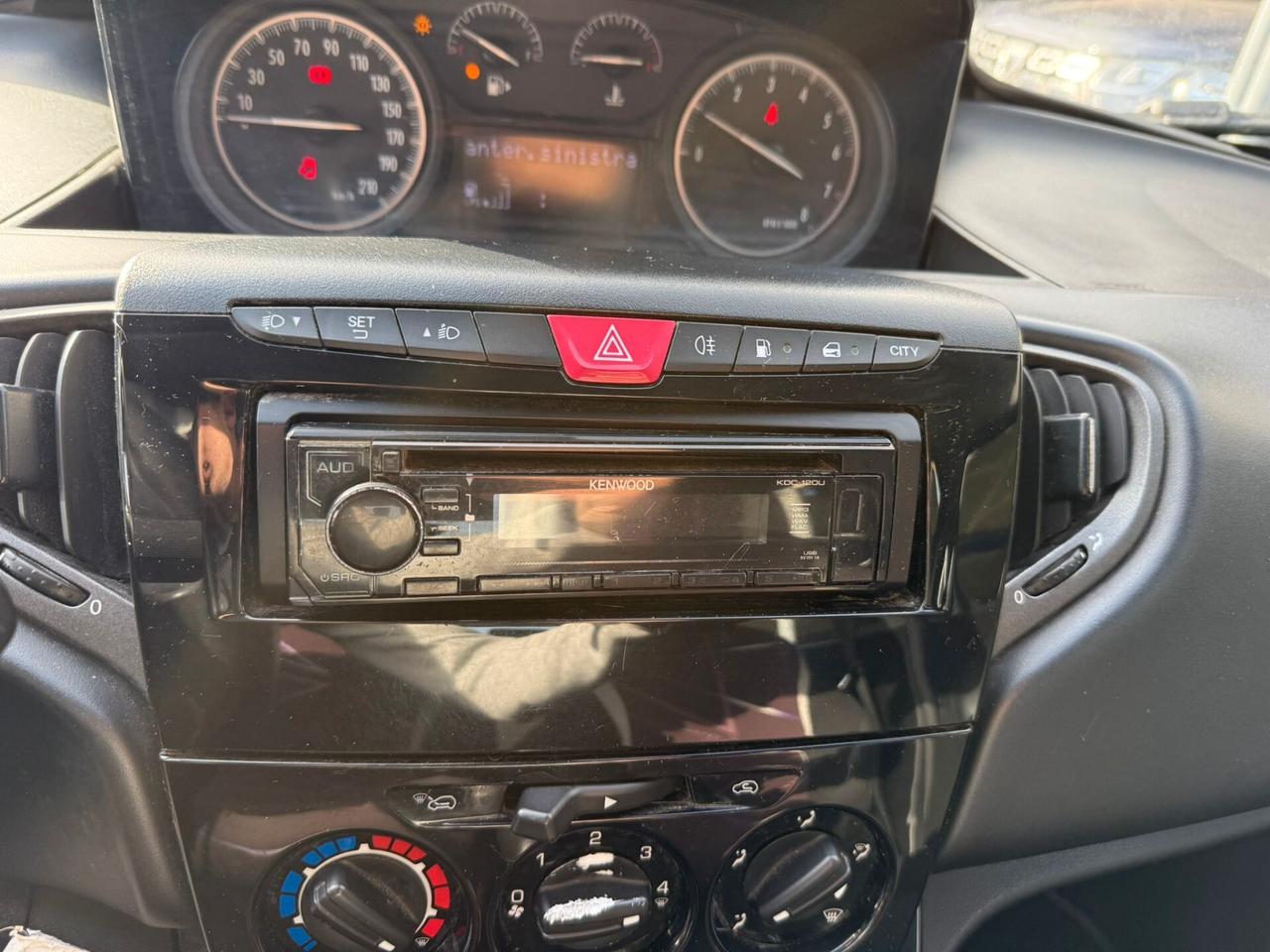 Lancia Ypsilon 1.2 69 CV 5 porte GPL Ecochic Gold