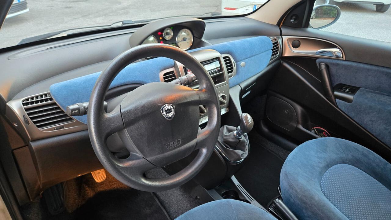 Lancia Ypsilon 1.2 Neopatentati 104600Km Euro4