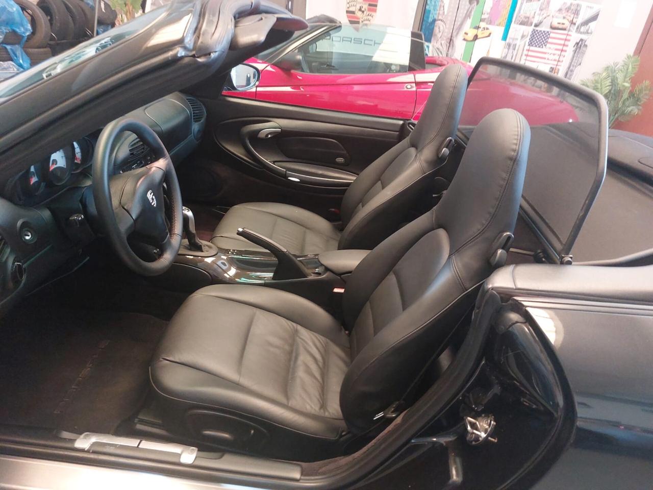 Porsche 996 CARRERA 4 3.4 300CV CABRIO ASI 3000 KM !!