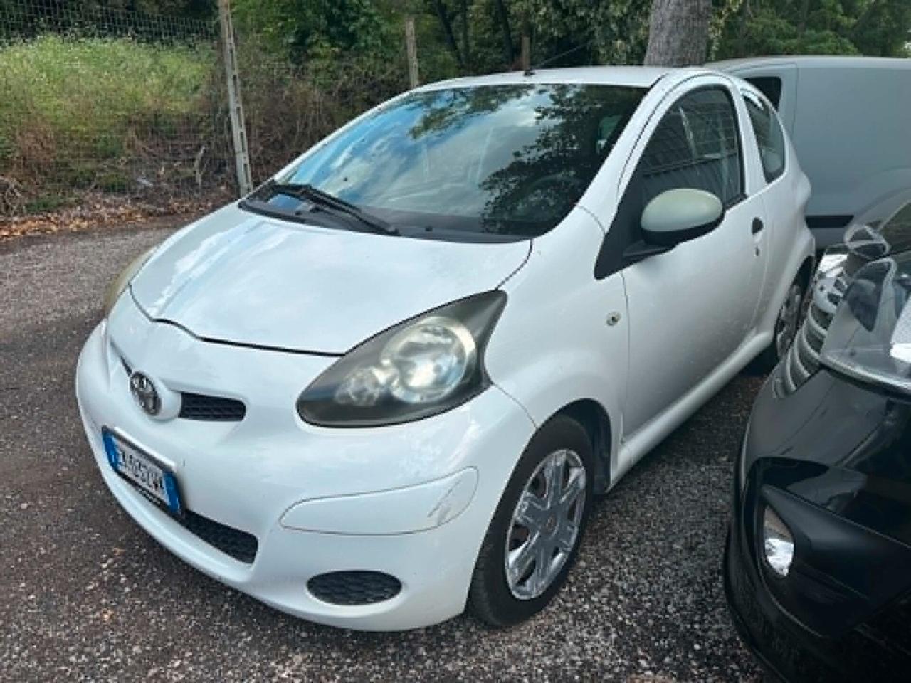 Toyota Aygo 1.0 12V VVT-i 3 porte Now Connect