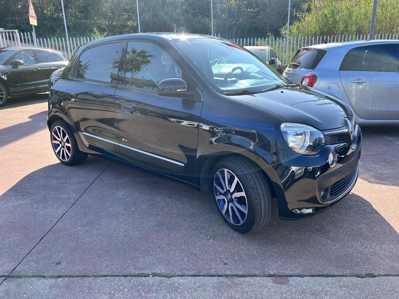 Renault Twingo TCe 90 CV EDC Lovely2