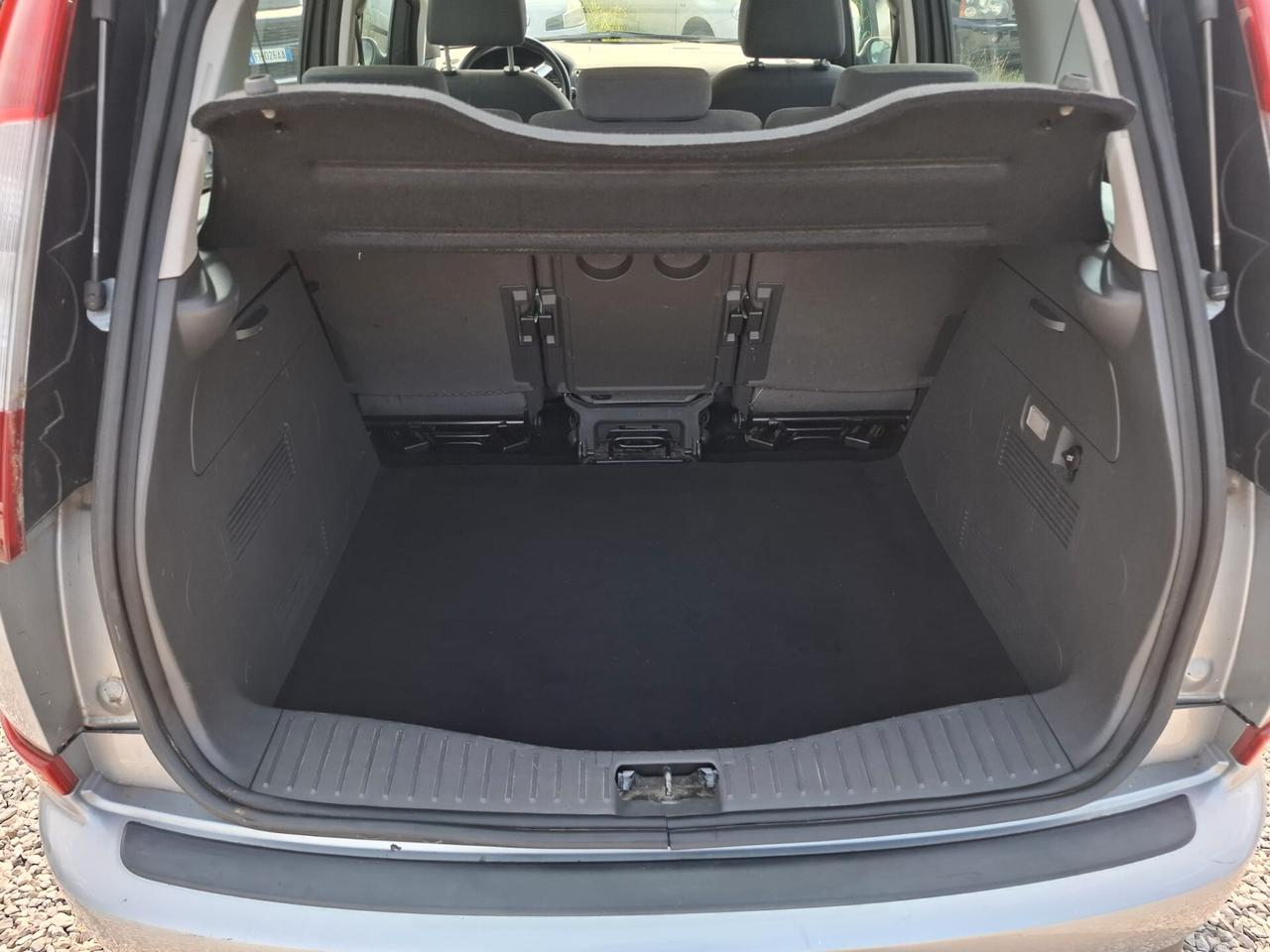 Ford Focus C-Max 1.6 TDCi (110CV) Ghia