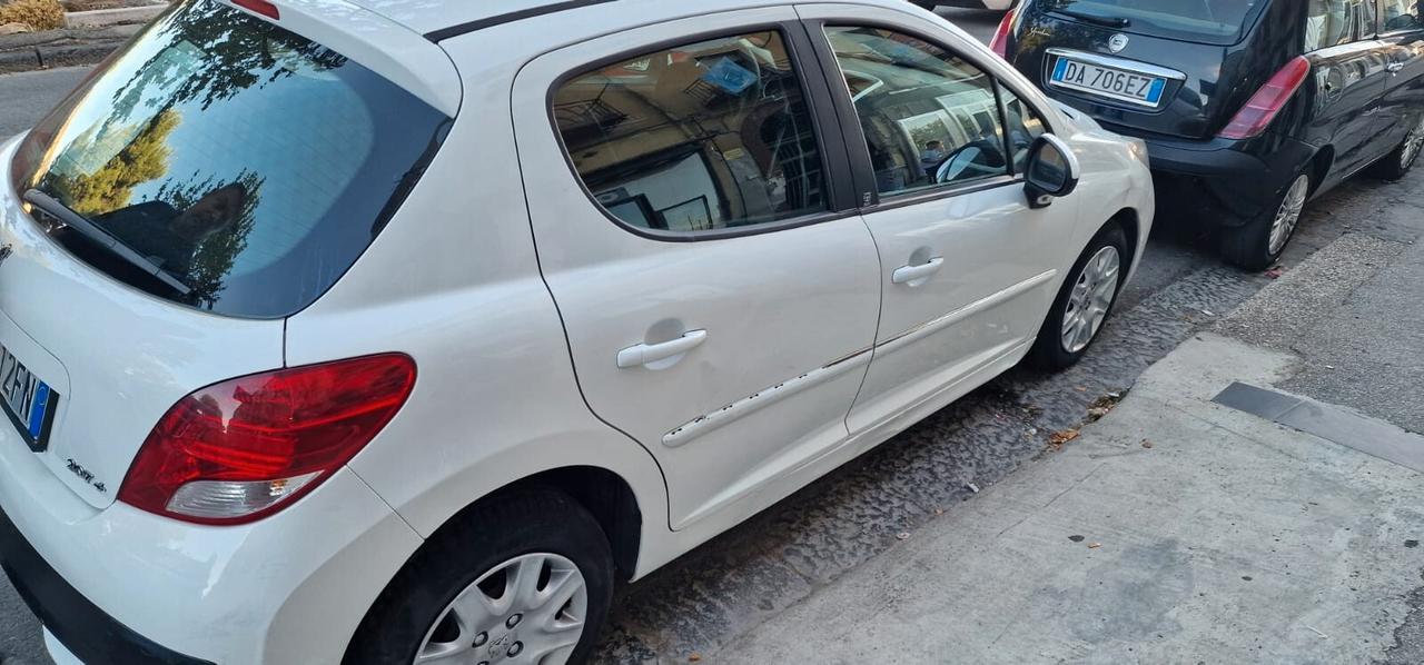 Peugeot 207 Plus 1.4 8V 75CV 5p. ECO GPL