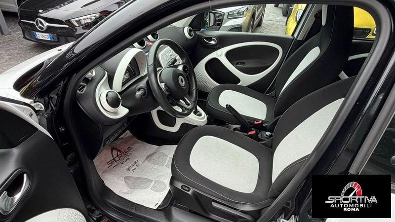 smart forfour RATA MENSILE 195,00 EURO forfour 90 0.9 Turbo Passion