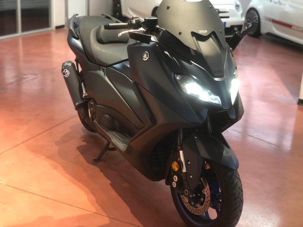 Yamaha TMAX 560