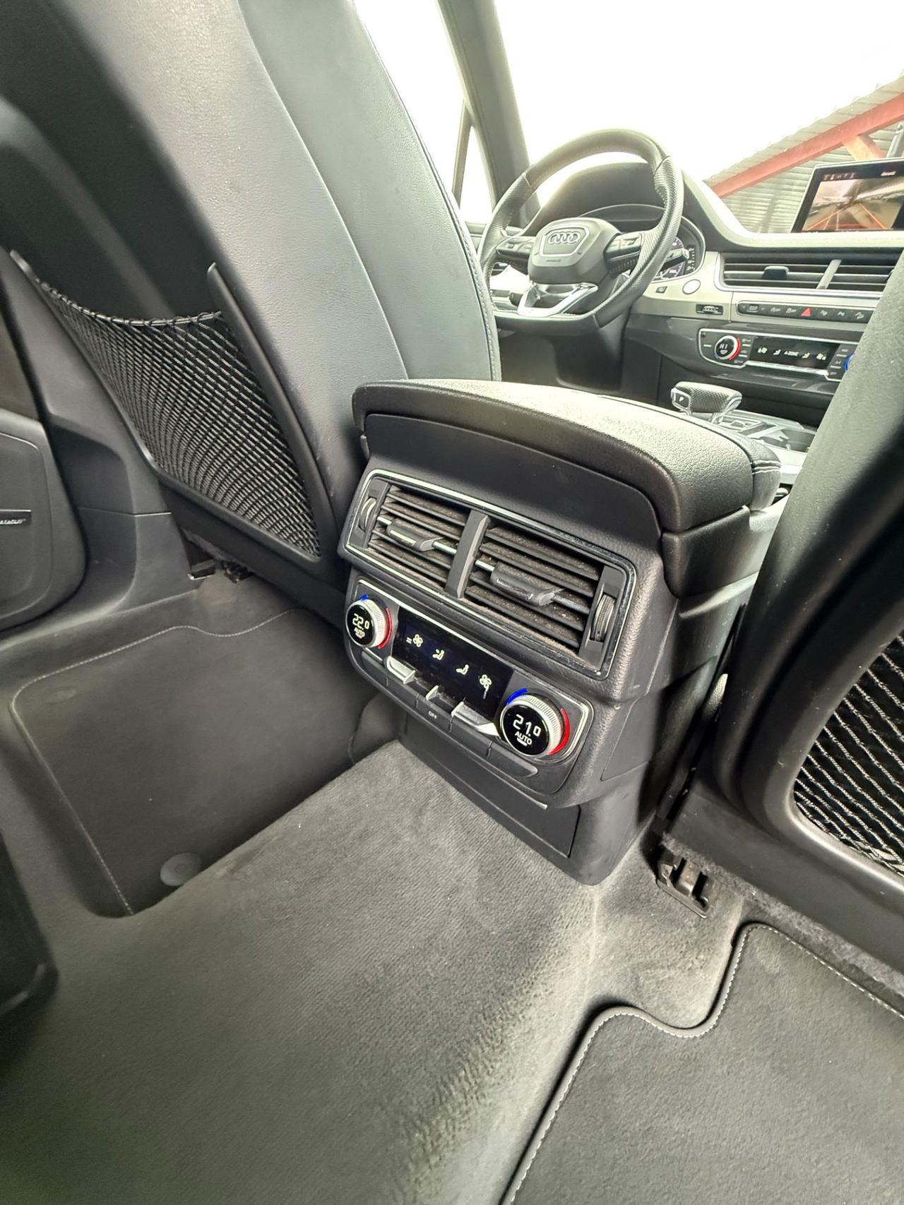 Q7 3.0 TDI 218 CV-7 posti -unipro-iva esp-s-line -