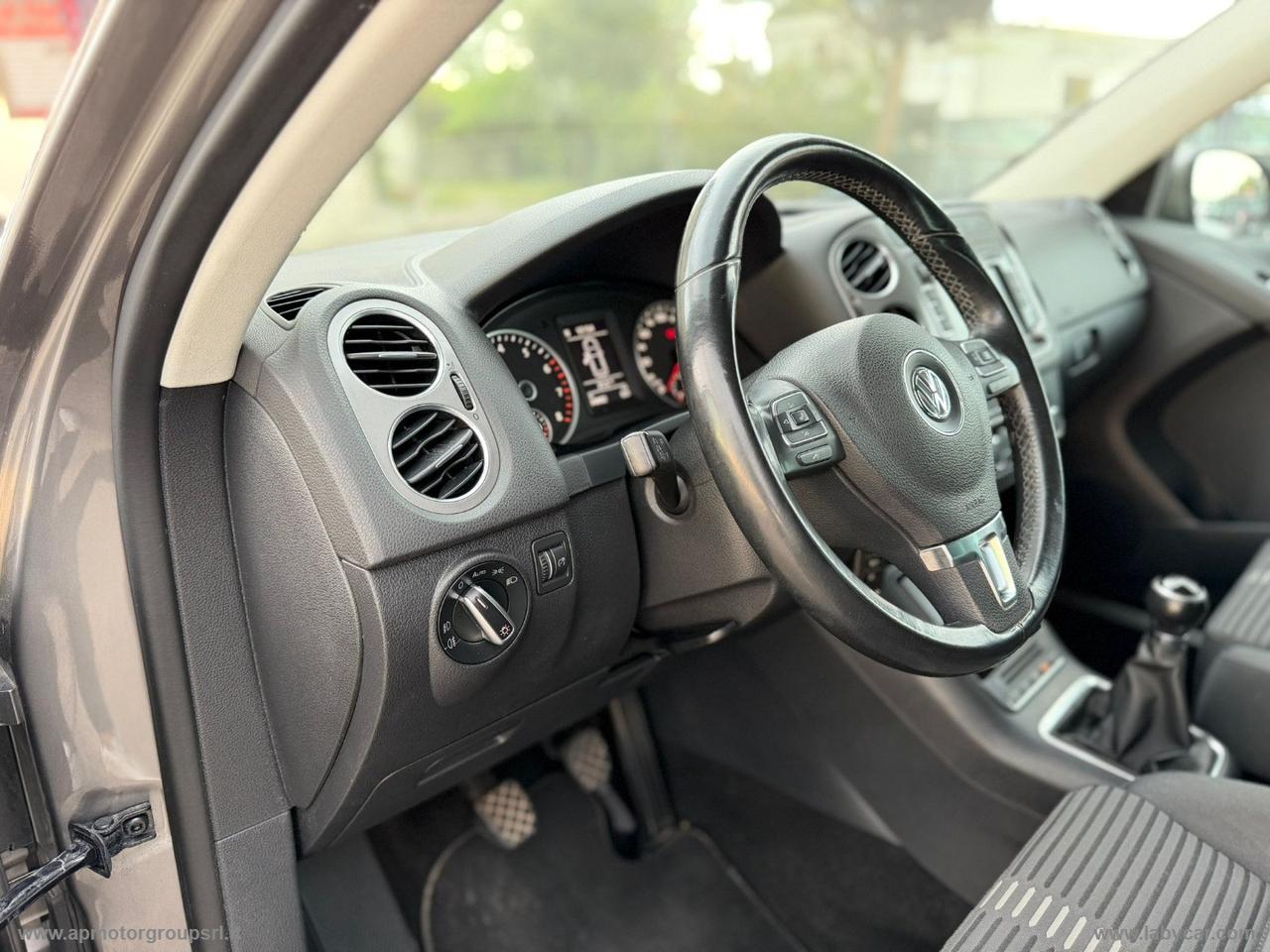 VOLKSWAGEN Tiguan 2.0 TSI 4MOTION 4X4 Sport & Style