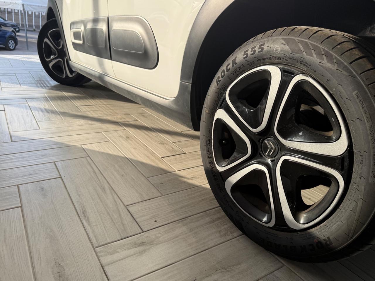 Citroen C3 1.2Benzina Shine+AIRBUMP+FULL LED2022